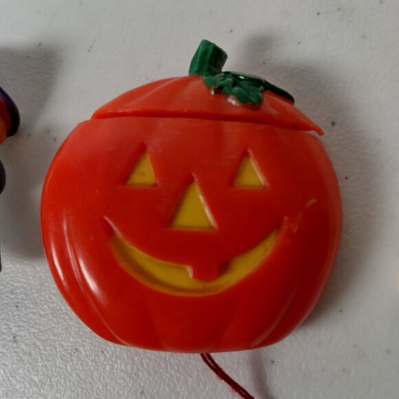 Vintage Holiday Pin Pinback Brooch Lot of 8 Halloween Christmas Easter Witch - Picture 6 of 16